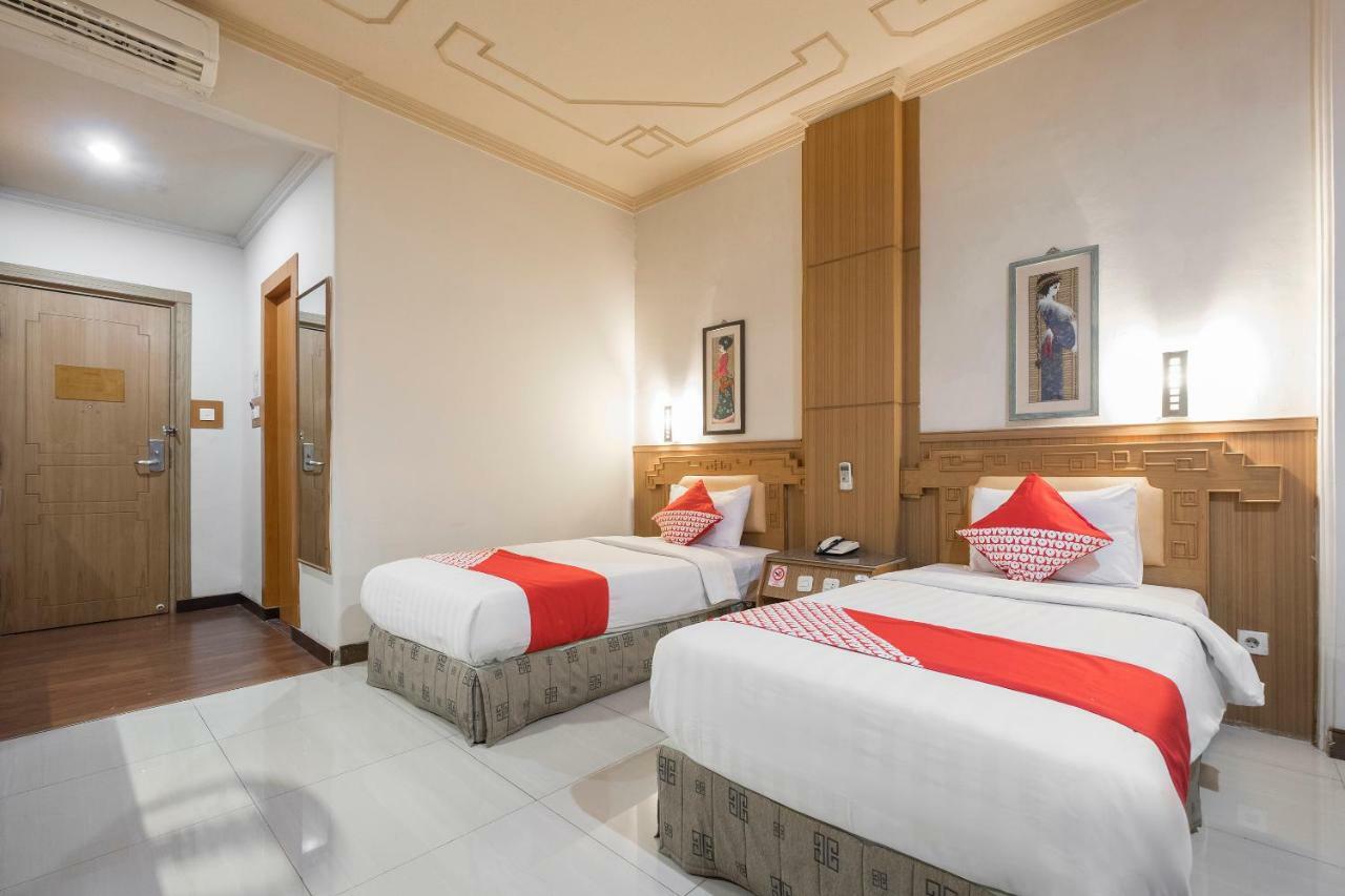 Oyo 821 Hotel Dinasti Makassar Eksteriør bilde