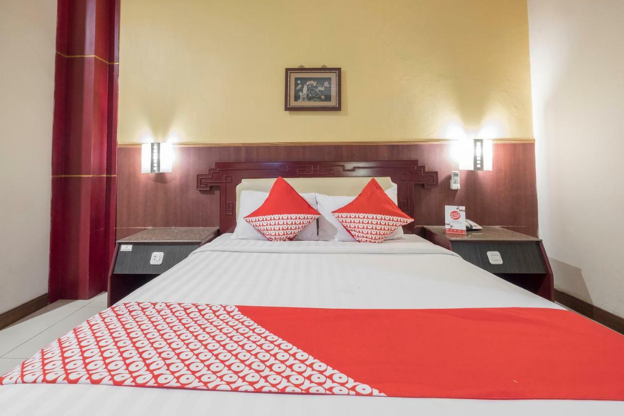 Oyo 821 Hotel Dinasti Makassar Eksteriør bilde