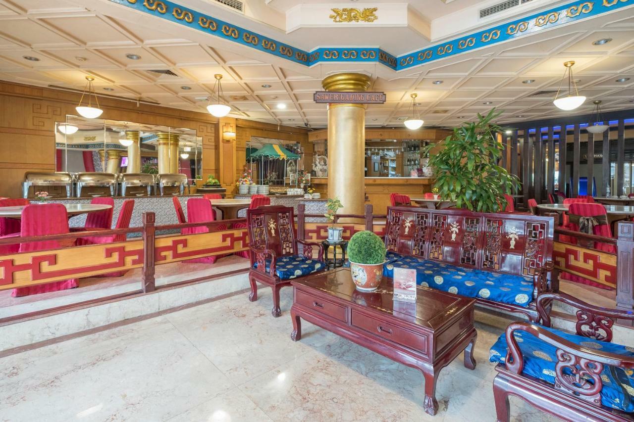 Oyo 821 Hotel Dinasti Makassar Eksteriør bilde