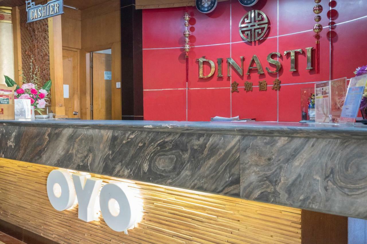 Oyo 821 Hotel Dinasti Makassar Eksteriør bilde